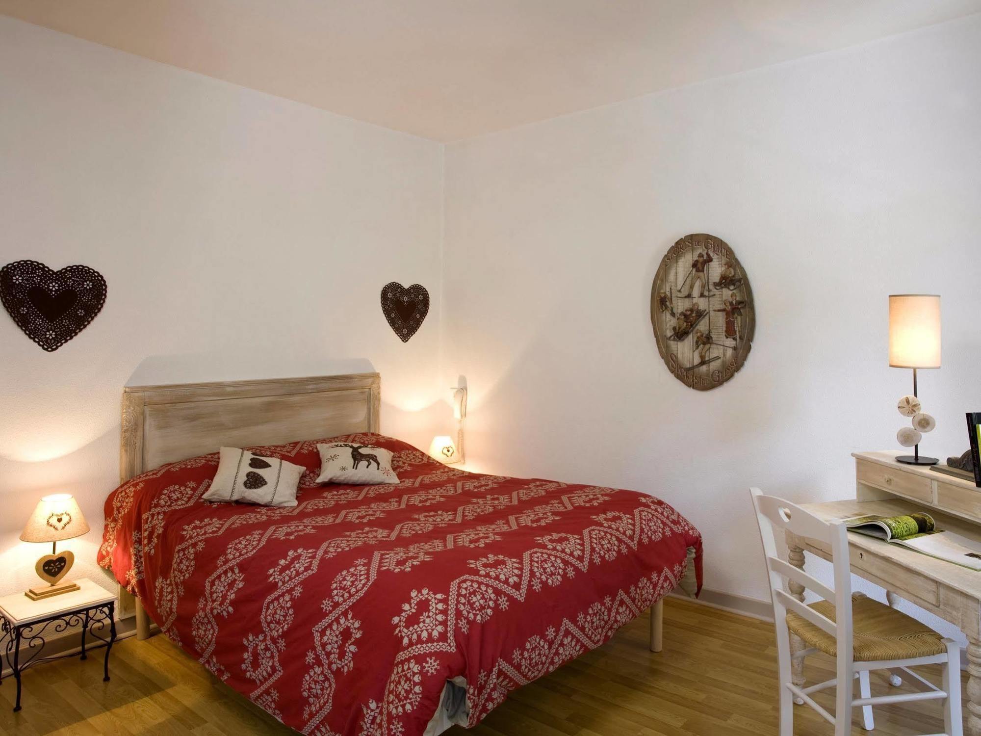 Le Rivalet Hotell Montaigut-le-Blanc  Eksteriør bilde